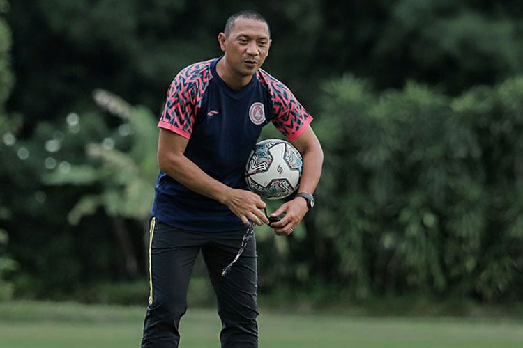 Pelatih Arema FC, I Putu Gede. (Foto: PSS Sleman)