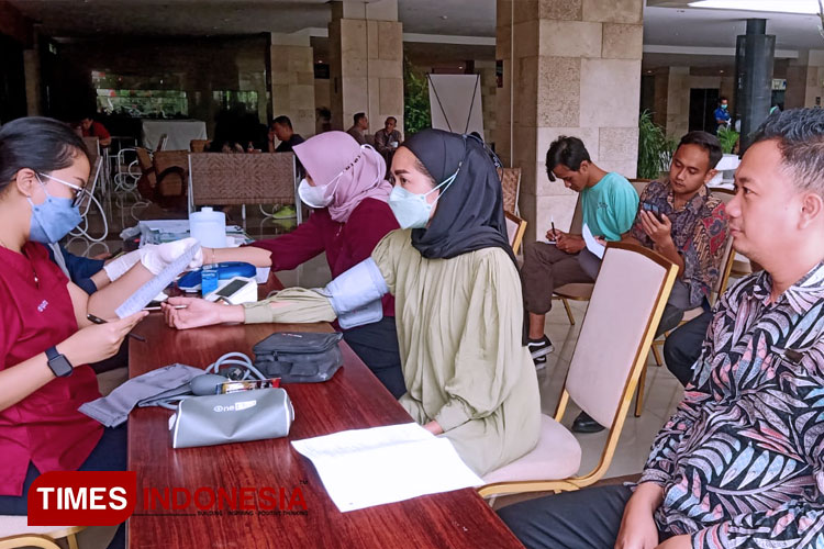 Suasana-donor-darah-3.jpg