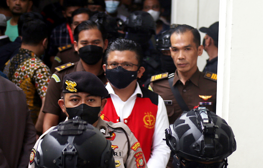 Terdakwa kasus dugaan pembunuhan berencana Brigadir Nofriansyah, Mantan Kadiv Propam Mabes Polri, Ferdy Sambo, saat menjalani sidang vonis di Pengadilan Negeri, Jakarta Selatan, Senin (13/2/2023).