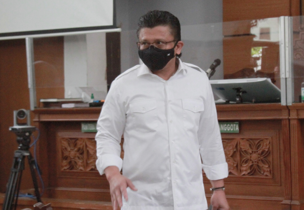 Terdakwa kasus dugaan pembunuhan berencana Brigadir Nofriansyah, Mantan Kadiv Propam Mabes Polri, Ferdy Sambo, saat menjalani sidang vonis di Pengadilan Negeri, Jakarta Selatan, Senin (13/2/2023).