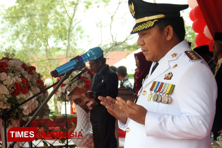 Bupati Pulau Taliabu, Maluku Utara Aliong Mus. (Foto Husen Hamid/FOTO: TIMES Indonesia)