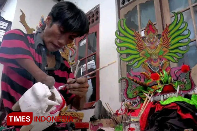 Pengrajin-Barong-Difabel-B.jpg