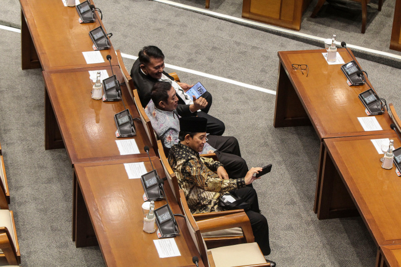 Suasana Rapat Paripurna DPR RI KE-17 Penutupan Masa Persidangan III Tahun Sidang 2022-2023 di gedung Parlemen, Jakarta, Kamis (16/2/23). 