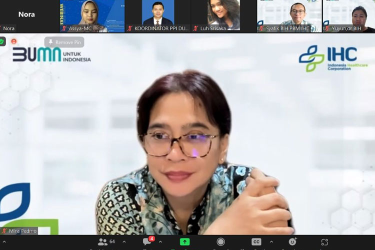 Drg. Mira Dyah Wahyuni dalam memaparkan materi pada webinar bertajuk Job Career and Development Program, Sabtu (18/2/2023). (Foto: PPI Dunia)
