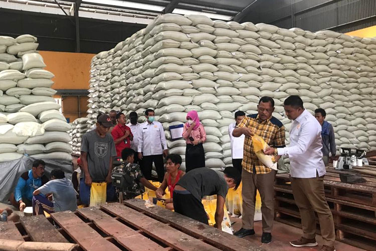 Operasi-beras-b.jpg