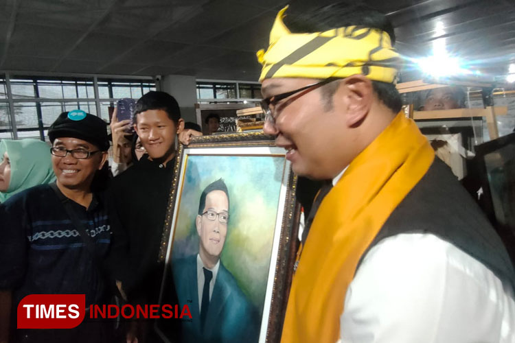 Gubernur-Jawa-Barat-Ridwan-Kamil-b.jpg