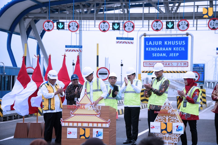 Presiden RI Jokowi: Habiskan anggaran 5,9 triliun, Tol Sayung - Demak Siap Beroperasi