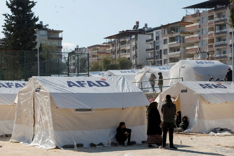 Tempat penampungan sementara untuk warga Turki yang didirikan AFAD setelah gempa dahsyat melanda negara  itu.(FOTO: Daily Sabah/Reuters)
