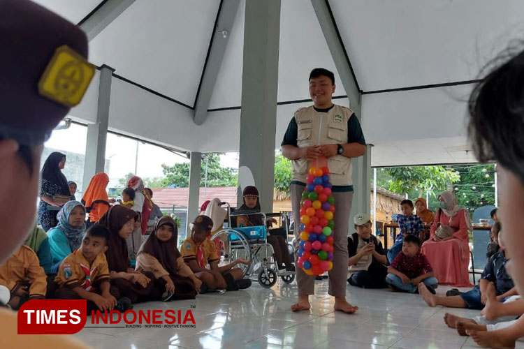 Lebih Dekat dengan Lingkungan, Puluhan ABK Bermain dan Belajar di Luar Ruang