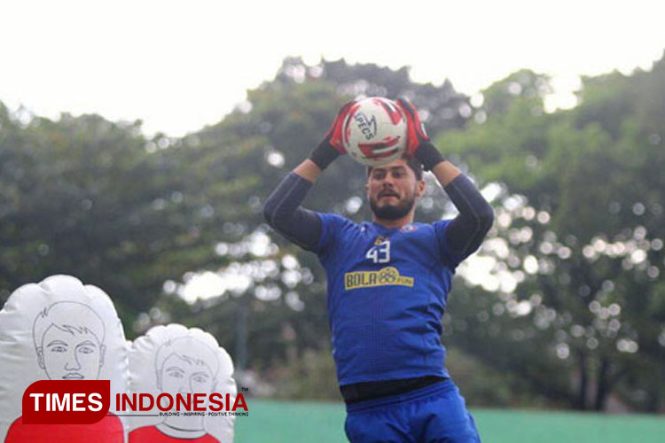 Maringa Tersingkir dari Kiper Utama Arema FC, Begini Alasan Pelatih I Putu Gede