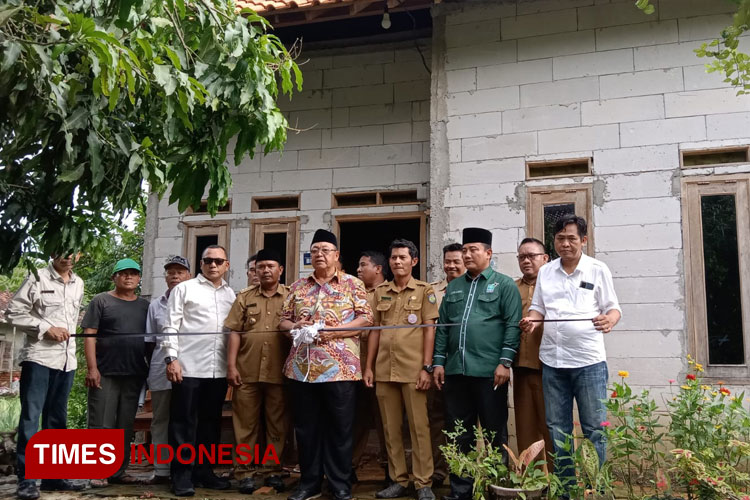 Warga Kopyah Indramayu Sampaikan Aspirasi kepada Dedi Wahidi