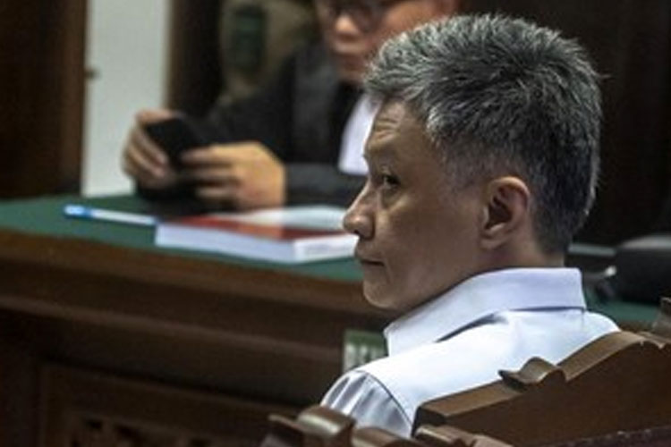 Mantan Karo Paminal Divisi Propam Polri Hendra Kurniawan divonis penjara 3 tahun. (Foto: Antara)