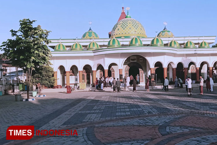 Masjid-Jami-Ponorogo.jpg