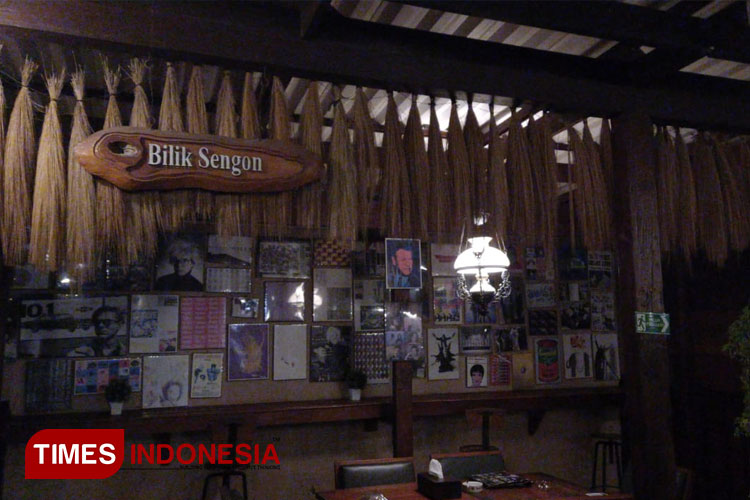Salah satu sudut joglo yang ada di Bilik Kayu Heritage milik Rafael Alun Trisambodo. (FOTO: A Riyadi/TIMES Indonesia)
