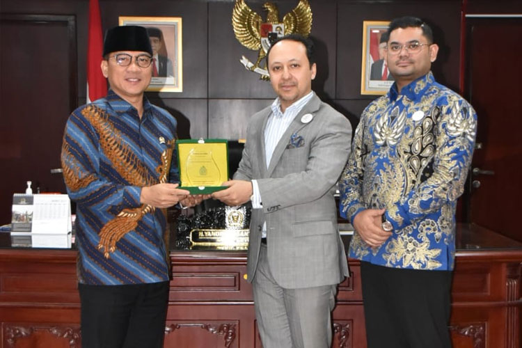 Yandri Sutanto Raih Penghargaan Lingkungan dari GCI  