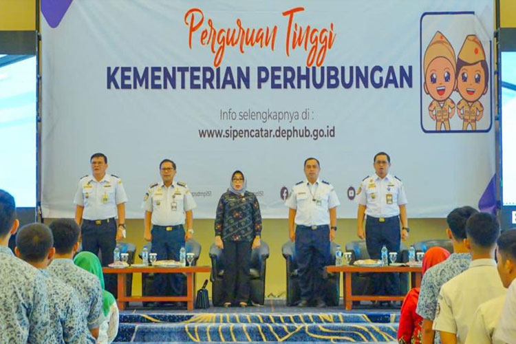 Poltekbang Surabaya mengikuti pembukaan Sipencatar 2023/2024 Kementerian Perhubungan (Kemenhub) melalui Badan Pengembangan Sumber Daya Manusia Perhubungan (BPSDMP).(Dok.Poltekbang Surabaya) 