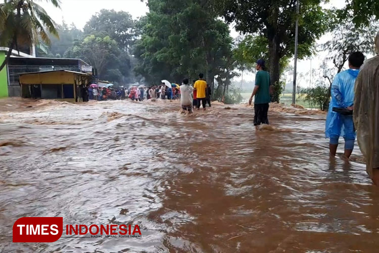 Banjir-bondowoso-2.jpg