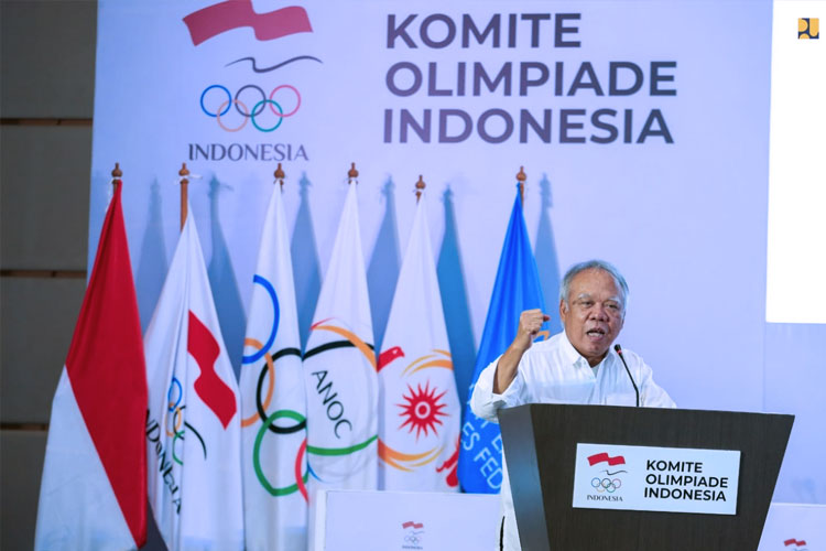 Menteri PUPR RI Basuki Hadimuljono saat hadir dalam pembukaan Rapat Anggota Komite Olimpiade Indonesia (KOI), Senin (6/3/2023). (FOTO: Biro Komunikasi Publik Kementerian PUPR RI)