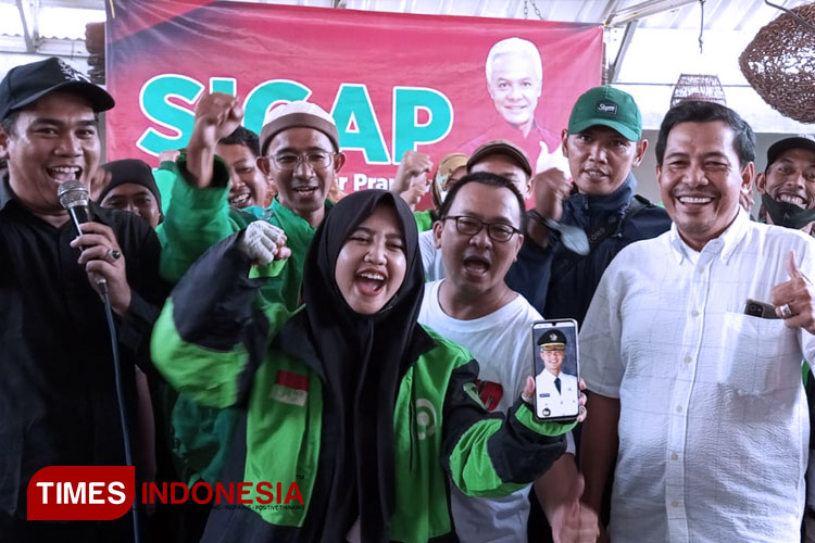 Driver Ojek Online Surabaya dan Sidoarjo Deklarasi Dukung Ganjar Presiden 2024 