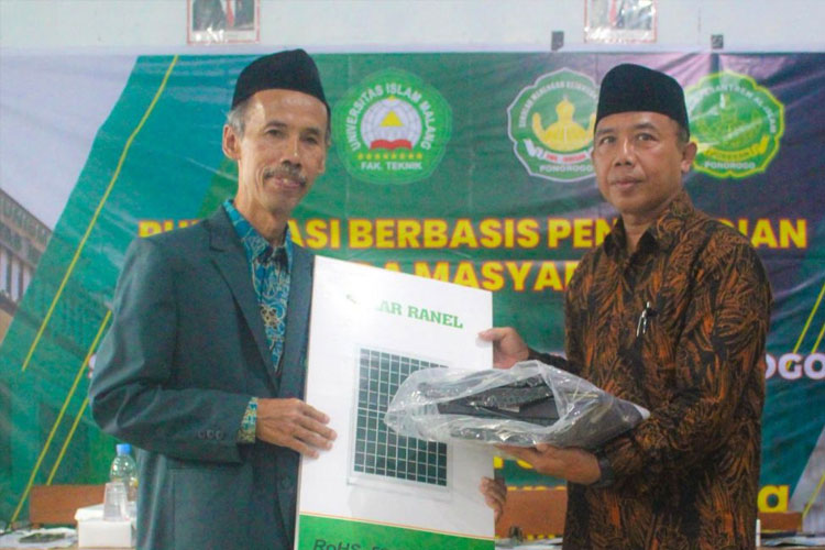 Unisma Malang Beri Penyuluhan Pengolahan Limbah Plastik Memotivasi Siswa/wi SMK Al-Islam Ponorogo