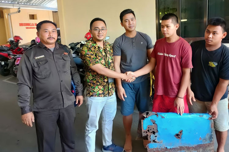 Pengembalian barang bukti kepada pemilik, yakni pihak PLTU Pacitan. (FOTO: Polres for TIMES Indonesia)