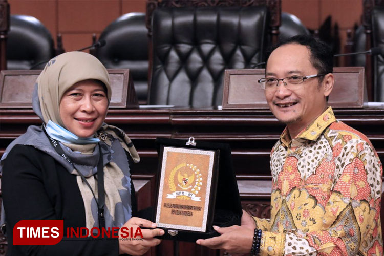 Hasanuddin Wahid Terima Field Study MIN 1 Kota Malang di Gedung DPR/MPR RI