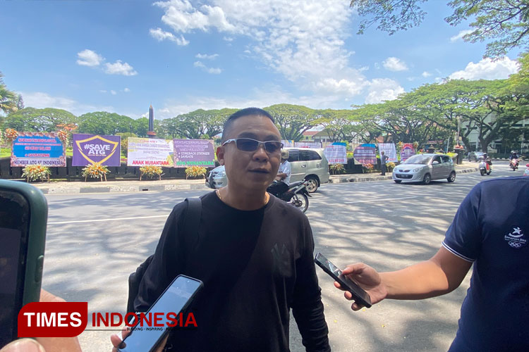 Curhatan Member Robot Trading, Minta Wahyu Kenzo Bebas