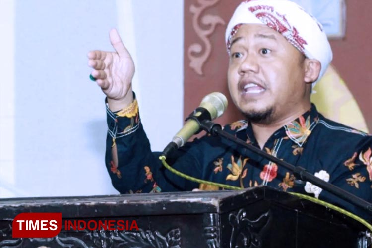 KH Nawawi Maksum ulama muda di Bondowoso mengalami kejadian lucu saat diundang ceramah (FOTO: Kiai Nawawi for TIMES Indonesia)