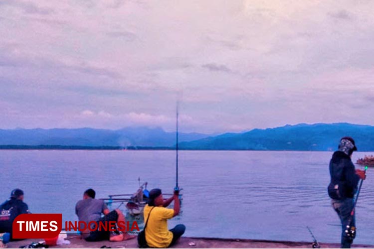 5 Best Fishing Spots in Pacitan to Spend Your Leisure Time