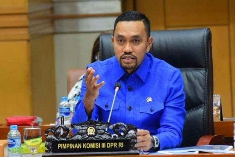 Wakil Ketua Komisi III DPR Minta Aparat Tindak Tegas Praktik Jual Beli KTP dan KK