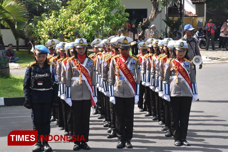 Polres Bondowoso bersama Dinas Pendidikan menggelar Gebyar Polisi Cilik (Pocil) dan diikuti oleh 500 Pocil tingkat Sekolah Dasar (SD) (FOTO: Moh Bahri/TIMES Indonesia).