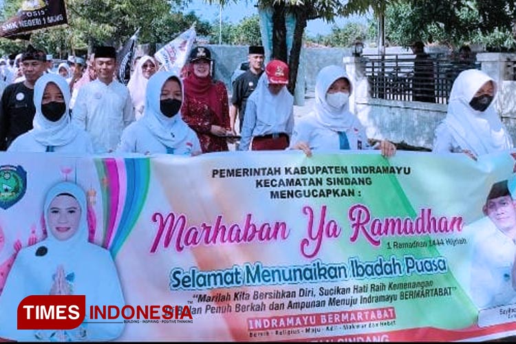 Sambut Ramadhan masyarakat Indramayu ikuti Pawai Tarhib tingkat kecamatan. (Foto: Selamet Hidayat/TIMES Indonesia)
