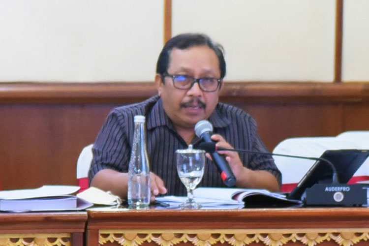 Anggota Komisi II DPR RI Endro Suswantoro Yahman saat mengikuti pertemuan Kunjungan Kerja Spesifik Panja RUU tentang Provinsi Bali Komisi II DPR RI. (FOTO: dok DPR RI)