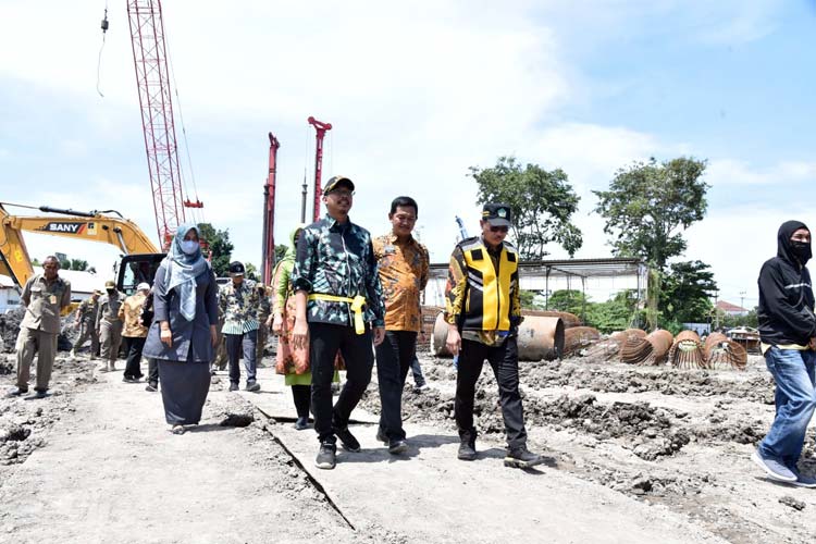 Bupati Sidoarjo Mohon Maaf Ada Proyek Pembangunan Flyover Aloha: Ben Gak Tuwek Nang Dalan