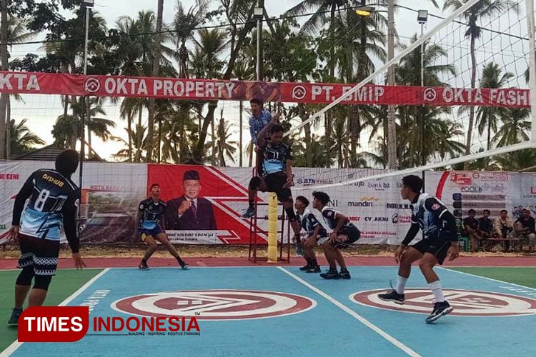 Kejuaraan bola voli putra livopro 2023 Pangandaran di Kota Baru Parigi. (Foto: Syamsul Ma'arif/TIMES Indonesia)