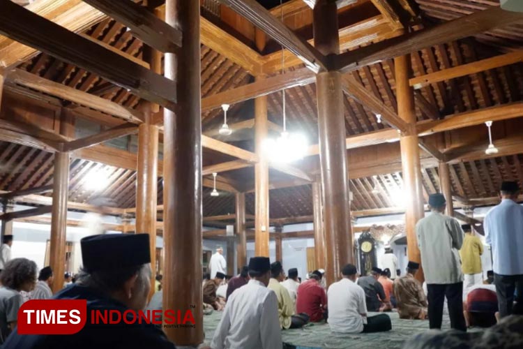 Masjid-Tegalsari-Ponorogo-2.jpg