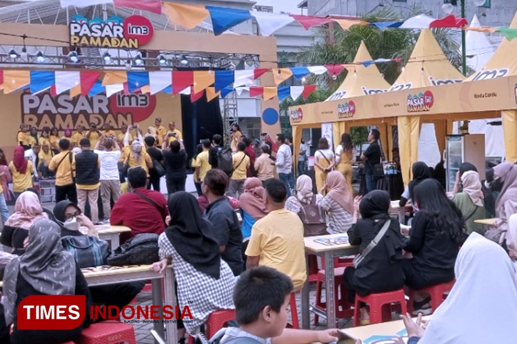 Kampanyekan Serunya Silaturahmi, IM3 Gelar Pasar Ramadan di Sidoarjo