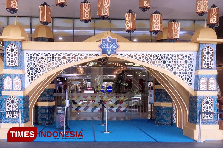 Hangatkan Ramadan, Lippo Plaza Jember Bikin Dekorasi Islami, Tarik Minat Pengunjung Berswafoto