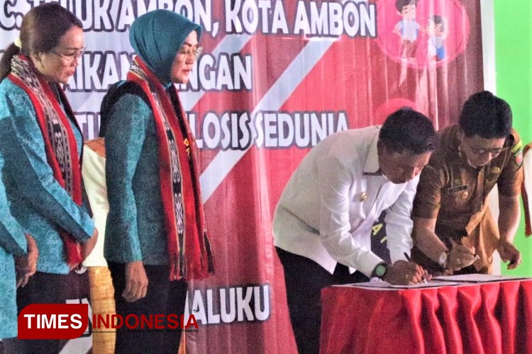 Widya MI Launching Pojok Peduli TBC-Stunting Mandiri di Negeri Laha