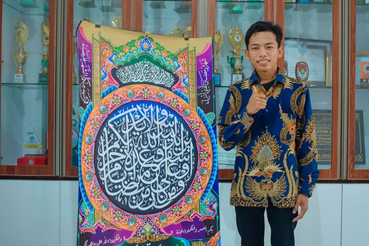 Mahasiswa PAI Unugiri Juara II MTQ Tingkat Nasional Cabang Musabaqah Khathil Quran Kategori Dekorasi