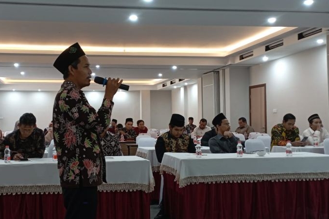 Dosen ES Unisla Berbagi Ilmu dalam FGD Pendamping Desa