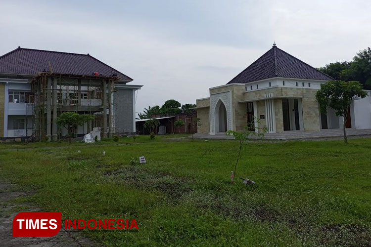 Gonjang&#45;Ganjing Sumbangan Wajib Pembangunan Gedung PGRI Kabupaten Pasuruan
