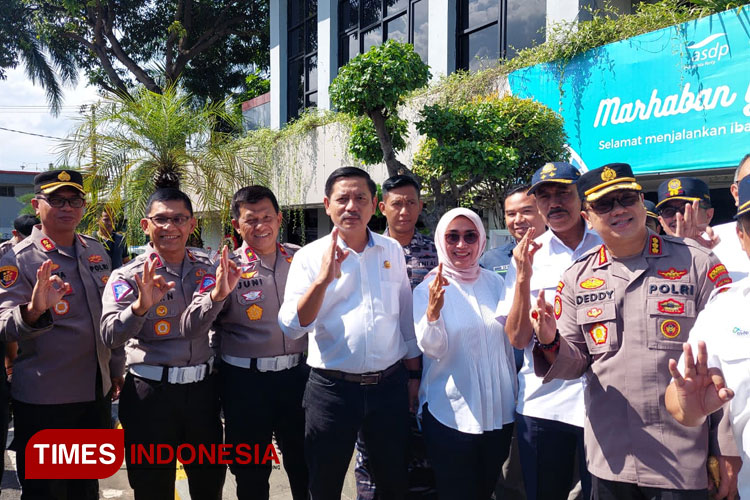 Ditjen Hubungan darat Kementerian Perhubungan bersama instansi terkait setelah melakukan pengecekan kesiapan Pelabuhan Ketapang. (Foto : Anggara Cahya /TIMES Indonesia)