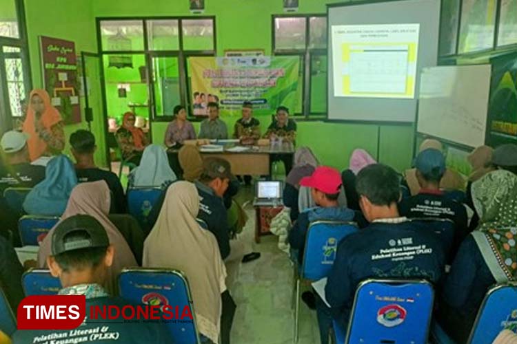 Pelatihan Literasi dan Edukasi Keuangan (PLEK) di Lumajang. (Foto: BBPP Ketindan for TIMES Indonesia)