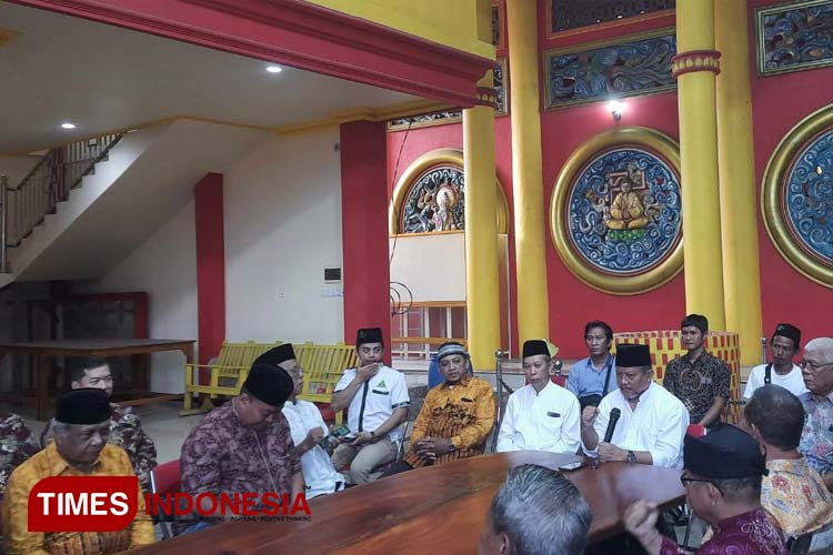 Buka bersama antar umat beragama di Aula Klenteng Hoo Tong Bio Banyuwangi. (FOTO: Fazar Dimas/TIMES Indonesia)