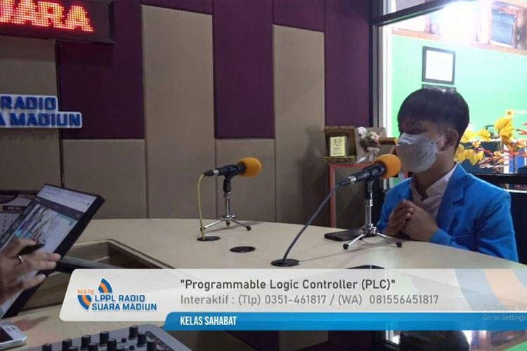 Diundang Kelas Sahabat di Radio Suara Madiun, Mahasiswa UNIPMA Sharing PLC