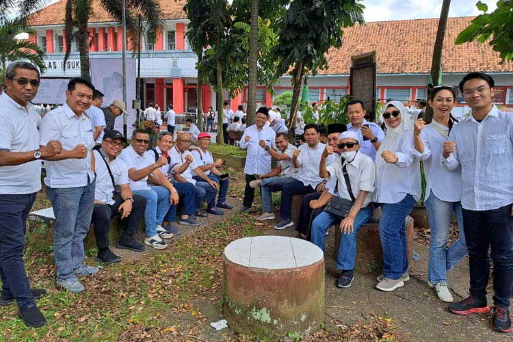 Sejumlah Simpatisan Ramai Menyambut Anas Urbaningrum di Lapas Sukamiskin