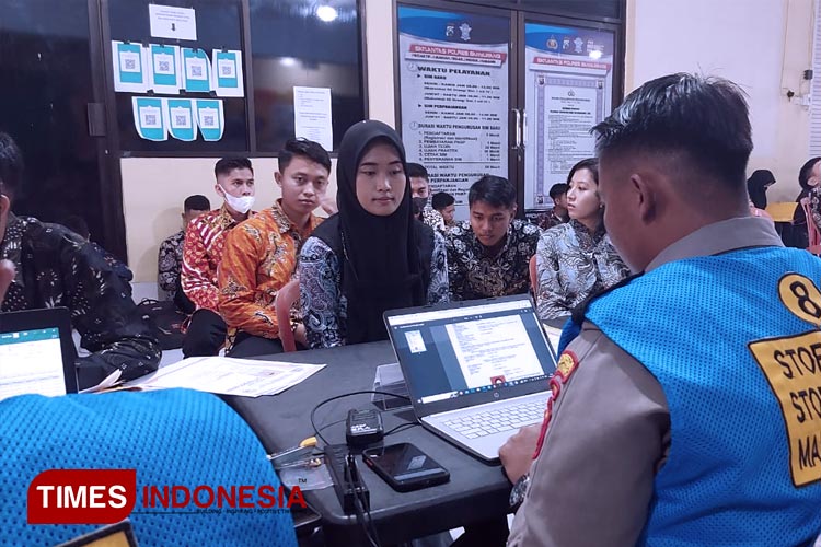 Pengen Jadi Polisi, Ratusan Pemuda Datangi Polresta Banyuwangi