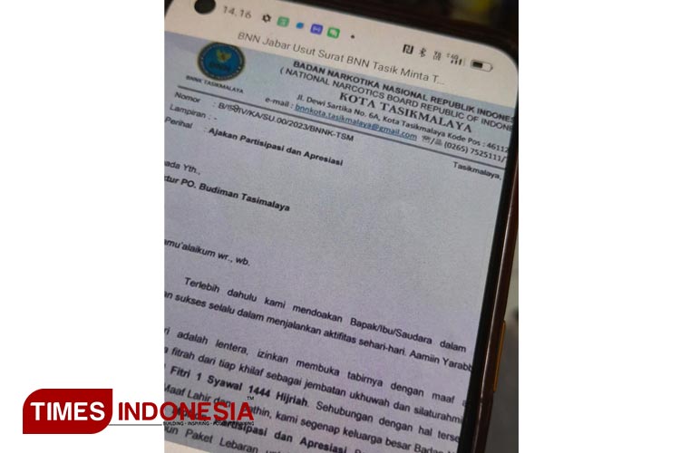 Tangkapan layar dari sebuah handphone terkait surat permohonan BNN Kota Tasikmalaya ke manajemen PO Budiman (FOTO: Harniwan Obech/TIMES Indonesia)
