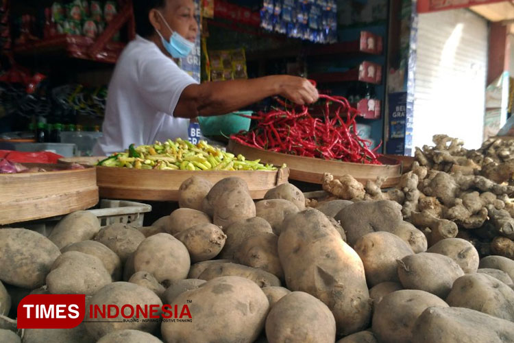 ilustrasi kegiatan di salah satu pasar di Kota Kediri (foto :yobby/Times Indonesia) 